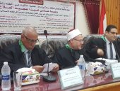 بالفيديو والصور.. مفتى الجمهورية يناقش أول رسالة دكتوراة عن "أحكام  العمليات التفجيرية" بالبحيرة