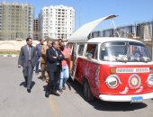 محافظ الإسكندرية يتفقد عربة مأكولات متنقلة لتشجيع المشروعات الشبابية
