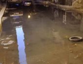 شارع أبو بكر الصديق بالقليوبية يغرق فى مياه المجارى