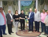 صور.. محافظ جنوب سيناء يستقبل وفدًا من من نقابة المهن الموسيقية