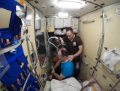 فيديو.. كيف يحصل رواد الفضاء على قصة شعر جديدة خارج الأرض؟