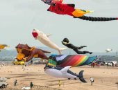 صور.. مهرجان "Catch The Wind Kite" فى انجلترا حافل بالعروض الموسيقية