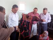 صور.. دورات تدريبية على صناعة الثوب الواحاتى بالوادى الجديد