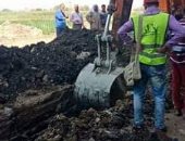 مجلس مدينة القناطر الخيرية يشن حملة لإزالة وصلات الصرف المخالفة