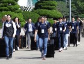 صور.. وصول أعضاء فريق كرة السلة النسائى فى كوريا الجنوبية إلى بيونج يانج