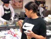 شيرين عبد الوهاب تنشر صورا خلال التسوق: أحلى حاجة " الشوبينج"