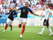 كيليان مبابى يشارك فى هدف كل 89 دقيقة مع فرنسا وسان جيرمان.. فيديو