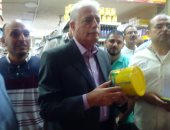 صور.. محافظ جنوب سيناء يفتتح شوادر السلع الغذائية بأسعار مخفضة