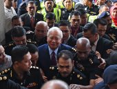 رئيس وزراء ماليزيا السابق يدافع عن نفسه فى مواجهة اتهامات بالفساد
