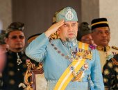 السلطان محمد الخامس يتنحى عن عرش ماليزيا