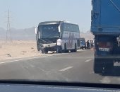 صور.. مصرع 21 شخصا وإصابة 31 آخرين فى حوادث سير متفرقة على الطرق بالمحافظات