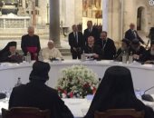 فيديو وصور.. البابا تواضروس يطير حمامة السلام أمام كنيسة سان نيكولا ببارى