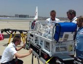 صور .. طائرة إسعاف خاصة تنقل رضيعة إلى سويسرا من مطار القاهرة 