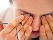 اسباب حكة العين منها أمراض جلدية وعوامل بيئية