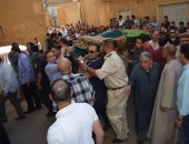 فيديو.. تشييع جثمان قدرى أبوحسين بسوهاج بمشاركة المحافظ ومدير الأمن 