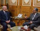 وزيرا الكهرباء والإنتاج الحربى يبحثان التعاون مع الصين فى إقامة أبراج الكهرباء