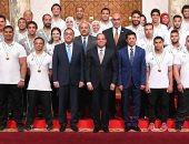 الرئيس يشيد بأبطال مصر فى دورة ألعاب البحر المتوسط ويمنحهم الأوسمة الرياضية - صور