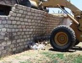 محافظ سوهاج: إزالة 12 حالة تعد على الأراضى الزراعية فى جهينة