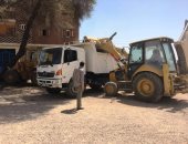 صور.. رفع 105طن قمامة بمدينة البلينا و تحرير 40 محضر تموينى بساقلتة