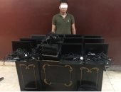 ضبط متهم بسرقة 19 جهاز حاسب آلى من إحدى شركات الاتصالات