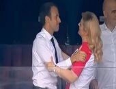 فيديو.. رئيسة كرواتيا تهنئ ماكرون بـ"قبلة" بعد تتويج الديوك بكأس العالم