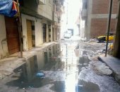 قارئ يشكو من غرق شارع مسجد عباد الرحمن بالإسكندرية بمياه الصرف الصحى