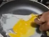 تعرف على حقيقة  فيديو "البيض البلاستيك" المنتشر عبر السوشيال ميديا