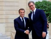 ماكرون يستقبل نظيره الصربى بقصر الإليزيه