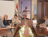 محافظ الإسكندرية يشدد على سرعة تطوير مسار الترام بخط رأس التين