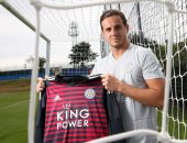 حارس ليفربول يرحل إلى ليستر سيتي بعد التعاقد مع أليسون