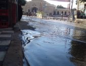 قارئ يشكو كسر ماسورة مياه بشارع محطة منوف بالمنوفية