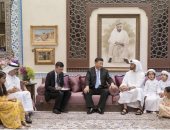 الشيخ محمد بن زايد يينشر صور لمأدبة عشاء تجمعه بالرئيس الصينى فى الإمارات