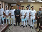 صور.. محافظ الغربية يكرم أوائل خريجى كلية الشرطة دفعة 2018