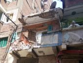 انهيار جزئى بعقار وسط الإسكندرية دون إصابات وإخلاء السكان