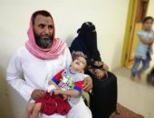 صور.. أسرة بالوادى الجديد تطالب بتسهيل علاج نجلها المريض