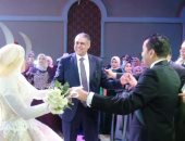 صور.. مدير مباحث سوهاج يحتفل بزفاف ابنته على النقيب طارق القاضى
