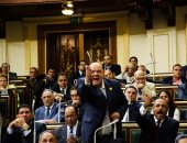 صور.. شد وجذب ومشادات برلمانية بالجلسة العامة فى حضور رئيس الوزراء