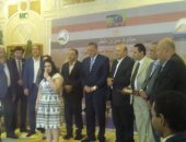 محافظ الجيزة يكرم أوائل الثانوية العامة والأزهرية والدبلومات الفنية.. صور