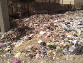 صور .. مدينة الواسطى تغرق فى القمامة بمحافظة بنى سويف