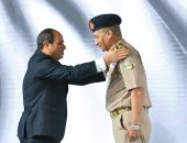 فيديو وصور.. الرئيس السيسي يقرر ترقية وزير الدفاع محمد زكى إلى رتبة فريق أول