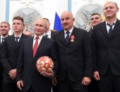 بوتين يكرم المنتخب الروسى بعد إنجاز كأس العالم.. فيديو وصور