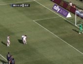 خلاف بين محمد صلاح و ساديو مانى بسبب ركلة جزاء يونايتد.. فيديو وصور