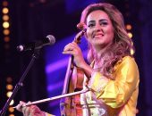 المغربية زينة الداودية تطلق أولى أغانيها العراقية "الدريشة"
