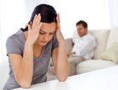 استشارى نساء وتوليد: القلق والعصبية من أعراض خلل الهرمونات عند المرأة