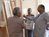 مساعد محافظ كفر الشيخ يتفقد مصنعًا للأثاث.. ويؤكد تشجيع الدولة للقطاع الخاص