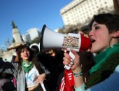 صور.. سيدات الأرجنتين تواصل التظاهر للمطالبة بحقوق الإجهاض