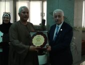 "الفلاحين " تكرم وزير التربيه والتعليم..وشوقى يؤكد: النظام الجديد تجربة جديدة
