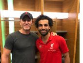 شاهد.. محمد صلاح يقع فى قبضة "جيمس بوند"