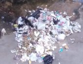 صور.. اضبط مخالفة.. القمامة تحاصر حديقة فريال التاريخية ببورسعيد