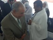 صور.. محافظ البحر الأحمر يودع حجاج بيت الله الحرام بمطار الغردقة الدولى